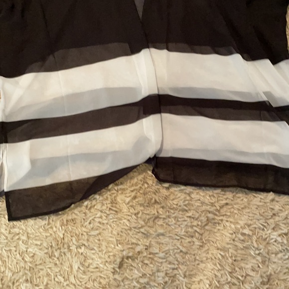 NWT Beach Coverup from Nordstrom - Picture 3 of 3